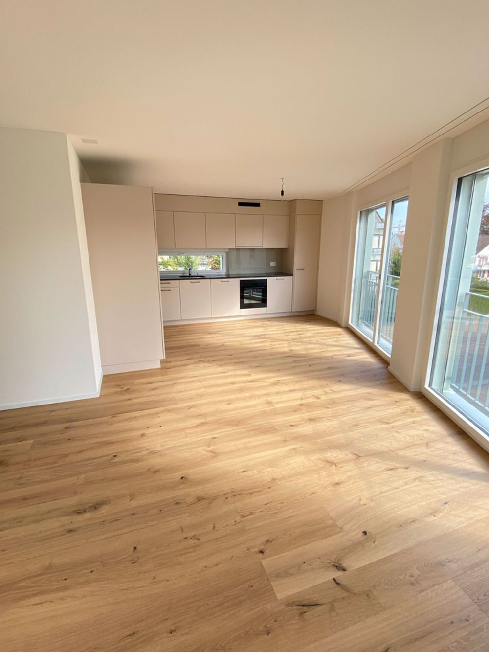 Helle Wohnung im Hochparterre - Neubau nahe Bahnhof Dübendorf - Küche