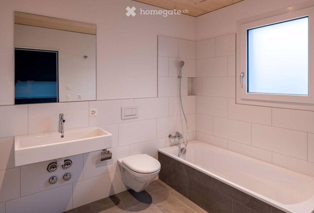 Talblick - exklusive 2.5 Zimmer- Maisonettewohnung mit Reihenhaus-Charm - Bild 3