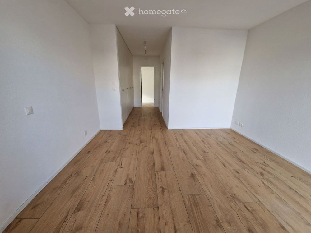 Neue, helle 5.5-Zimmer-Wohnung mit 200 m² Garten – Bottens - Bild 4