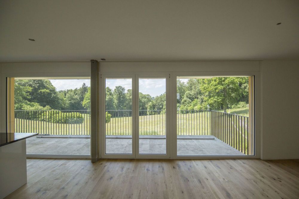 Neubau in St. Ursen - moderne 4.5-Zimmerwohnung mit grossem Balkon! - Bild 1