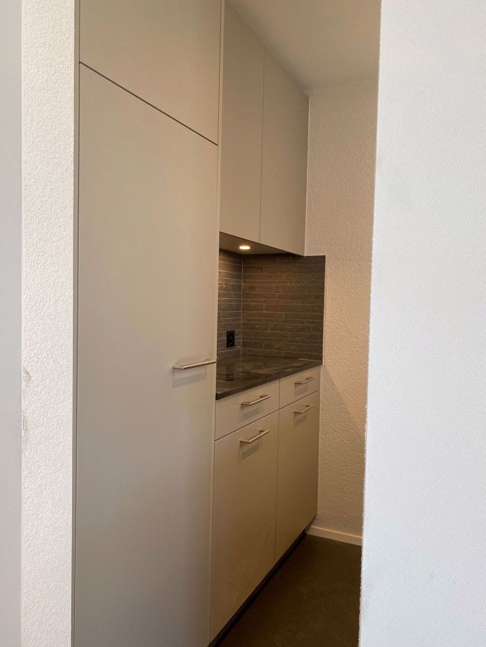 Helle 2- Zimmerwohnung mit Balkon, an ruhiger Lage. - Bild 4