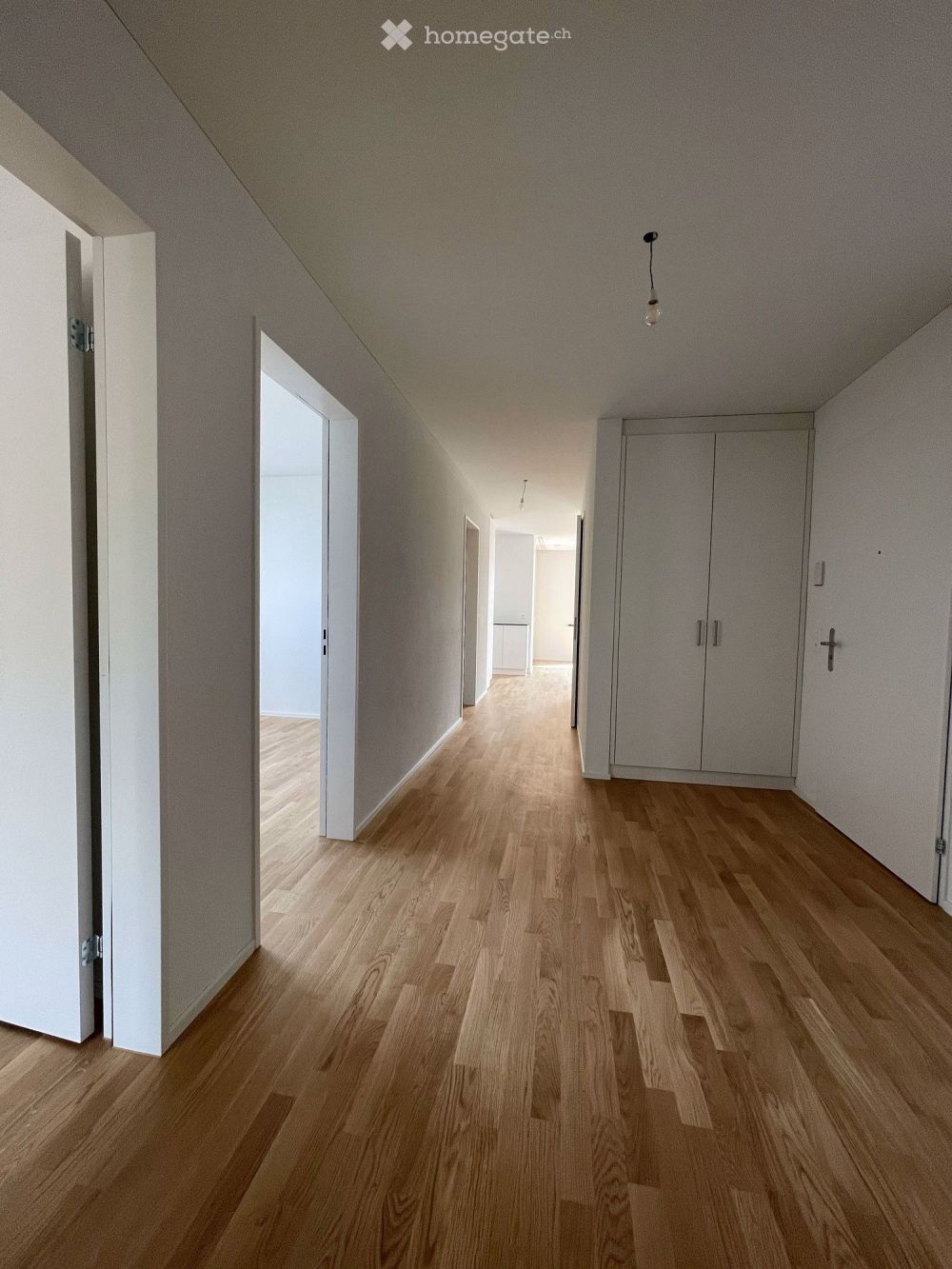 Lichtdurchflutete 4.5 Zimmer Wohnung in der Überbauung "zur Farb - Bild 8