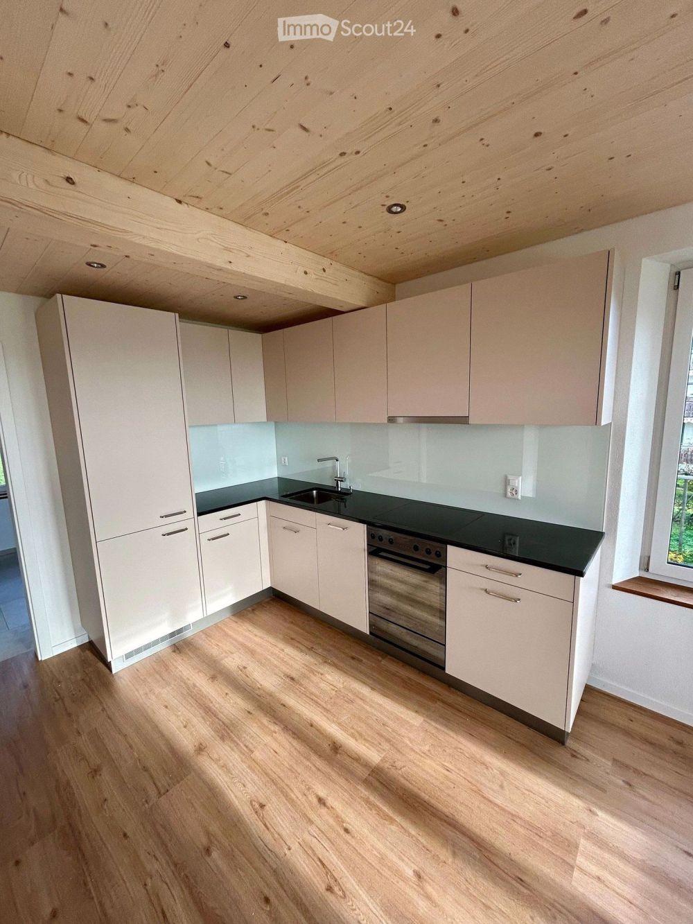 Moderne 3.5-Zimmer-Neubau-Wohnung in Kümmertshausen - Bild 2