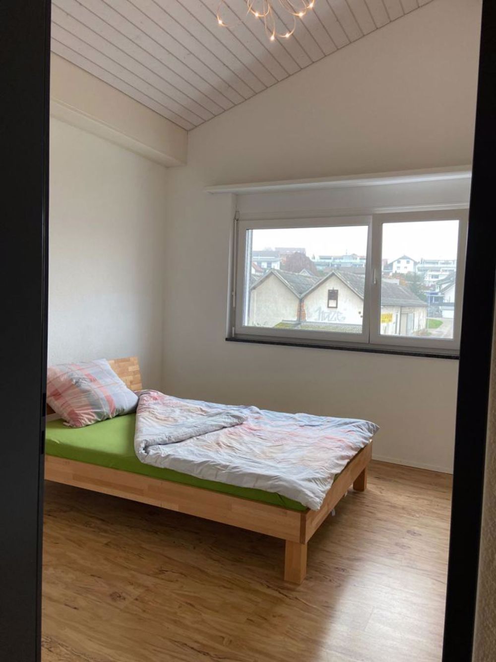 Moderne, Grosse 2 Zi-Wohnung - Bild 5