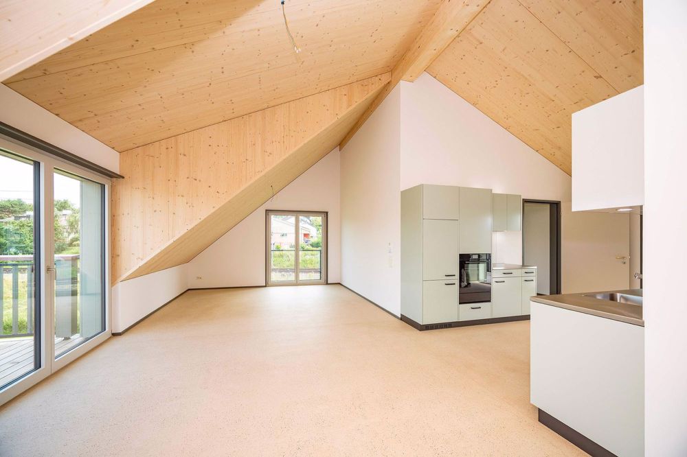 Erstbezug - Wohnen im Alter ab 55 Jahren - Wunderschöne Dachwohnung - Wohn/Essbereich