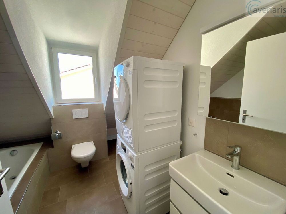 Traumhafte 4.5-Zimmer-Dachwohnung mit Weitblick - exklusives Wohnen - Badezimmer