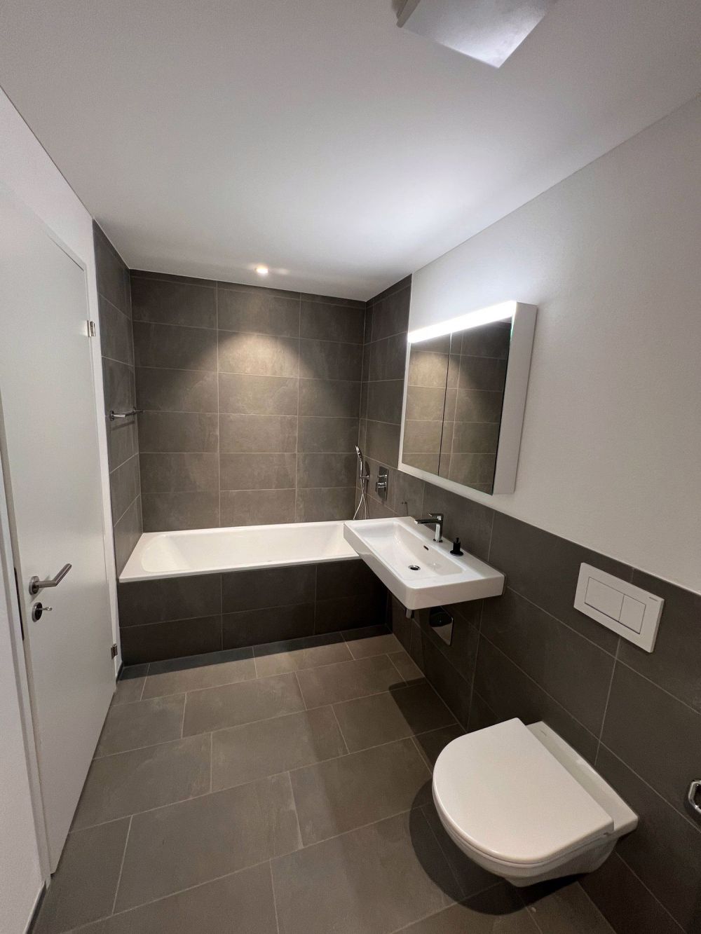 Moderne Neubauwohnung für Parterre-Liebhaber - Bild 9