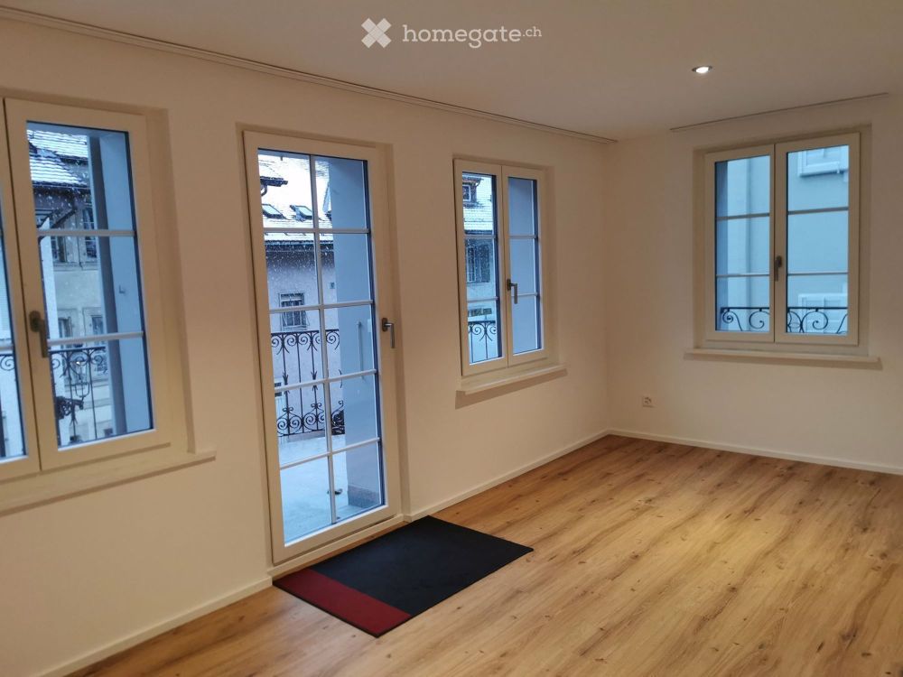 Moderne 2.5-Zimmer-Wohnung im Herzen von Zofingen - Bild 1