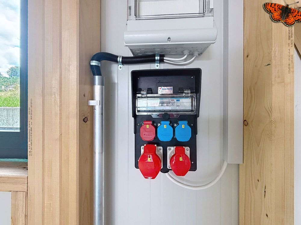 Lager mit Büro - Elec