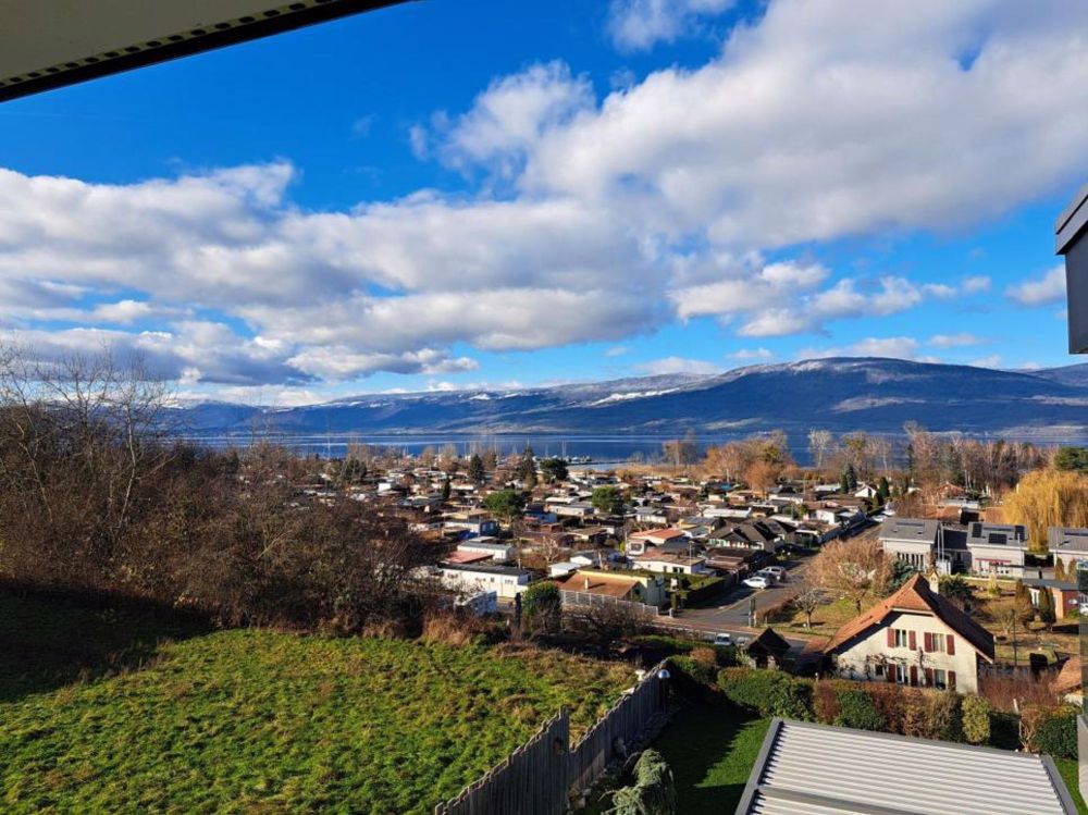 Cheyres Wohnung mit 3 1/2 Zimmern und großem Balkon mit Seeblick - Bild 9