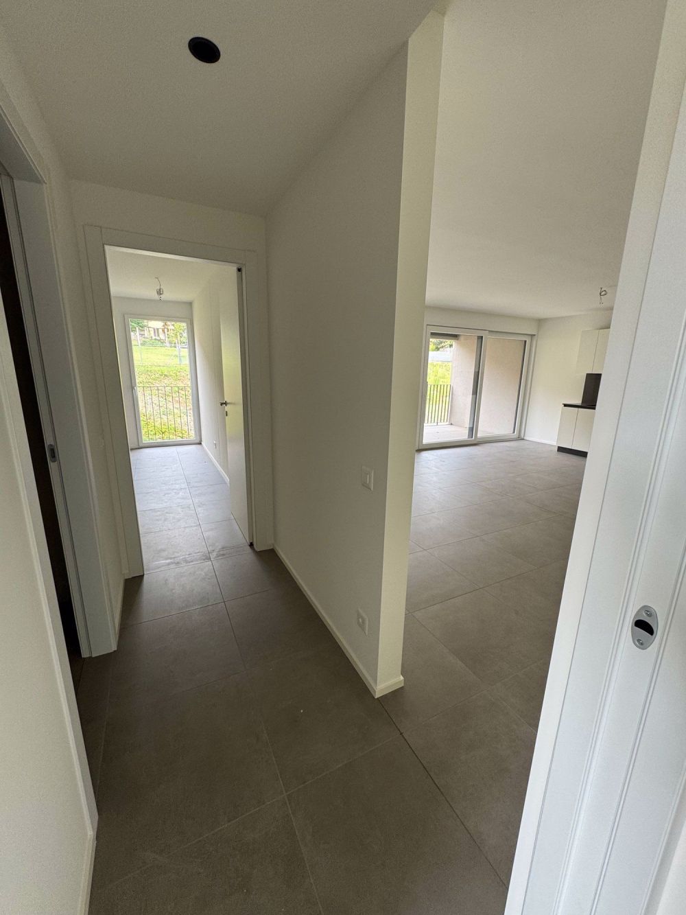 MONTEGGIO 3.5 | Miete 1'320 | Nebenkosten 180 | Parkplatz 100 - Bild 5