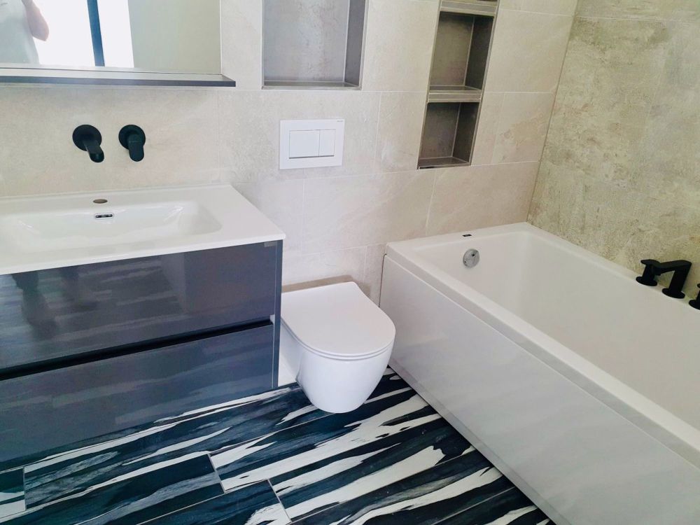 3.5 Terrasse Whg. mit moderne bodenbelag und grosse küche - Bild 8