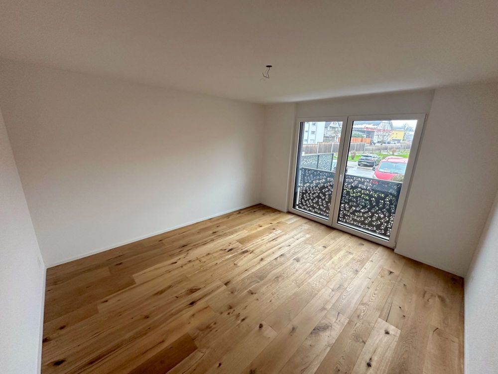 Exklusive, grosszügige und helle Wohnung in Weiach - Schlafzimmer.jpg