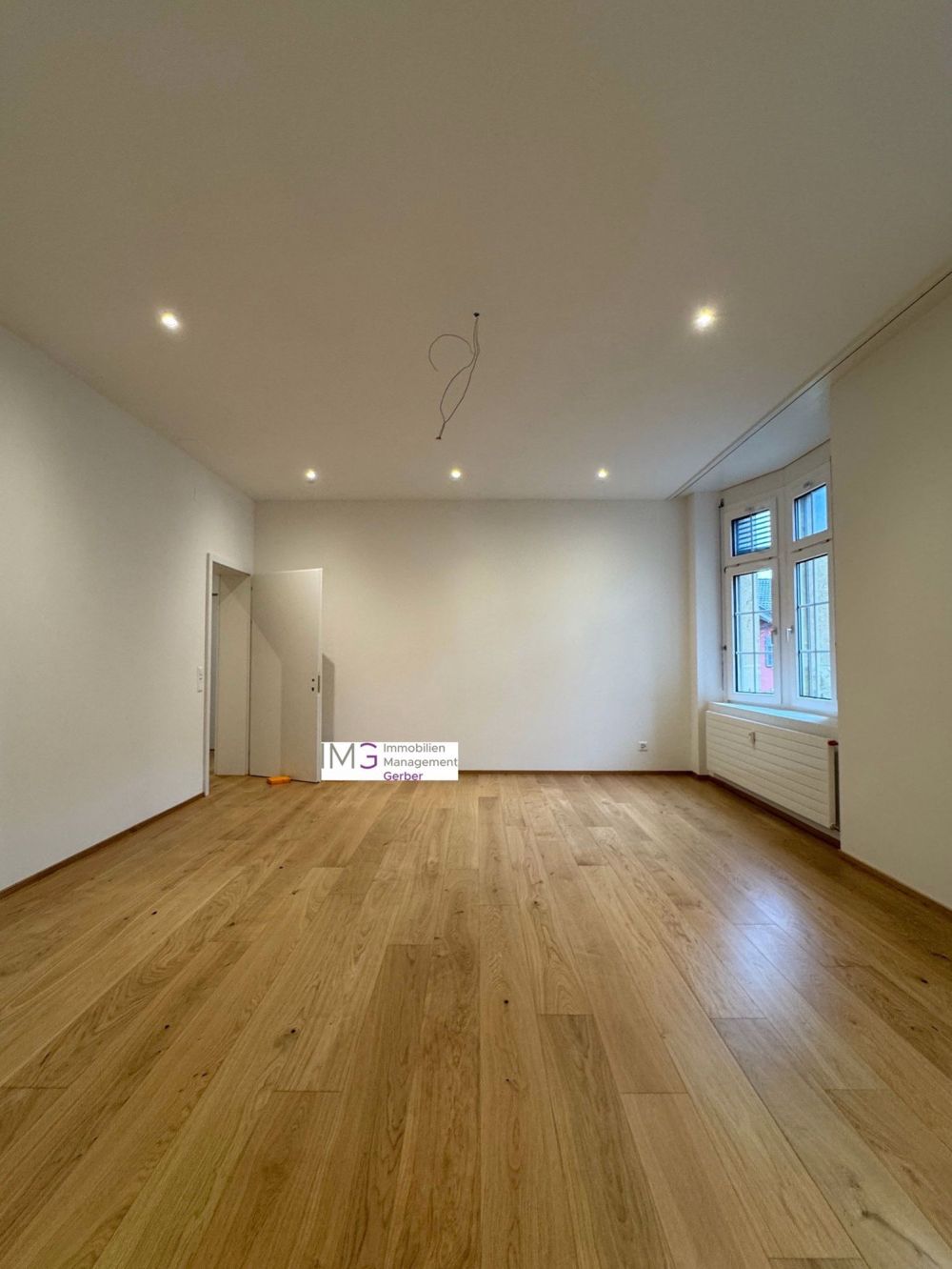 Charmante, totalsanierte 3.5-Zimmer-Wohnung in Laufenburg mit Balkon und Parkplatz - Bild 1