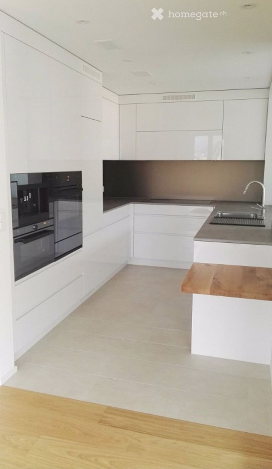Edle 4 ½ Zimmer Attikawohnung mit Sauna - Bild 3