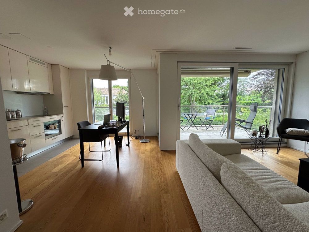 Charming 2.5-room apartment with balcony in quiet Küsnacht (Temporary) - Bild 1