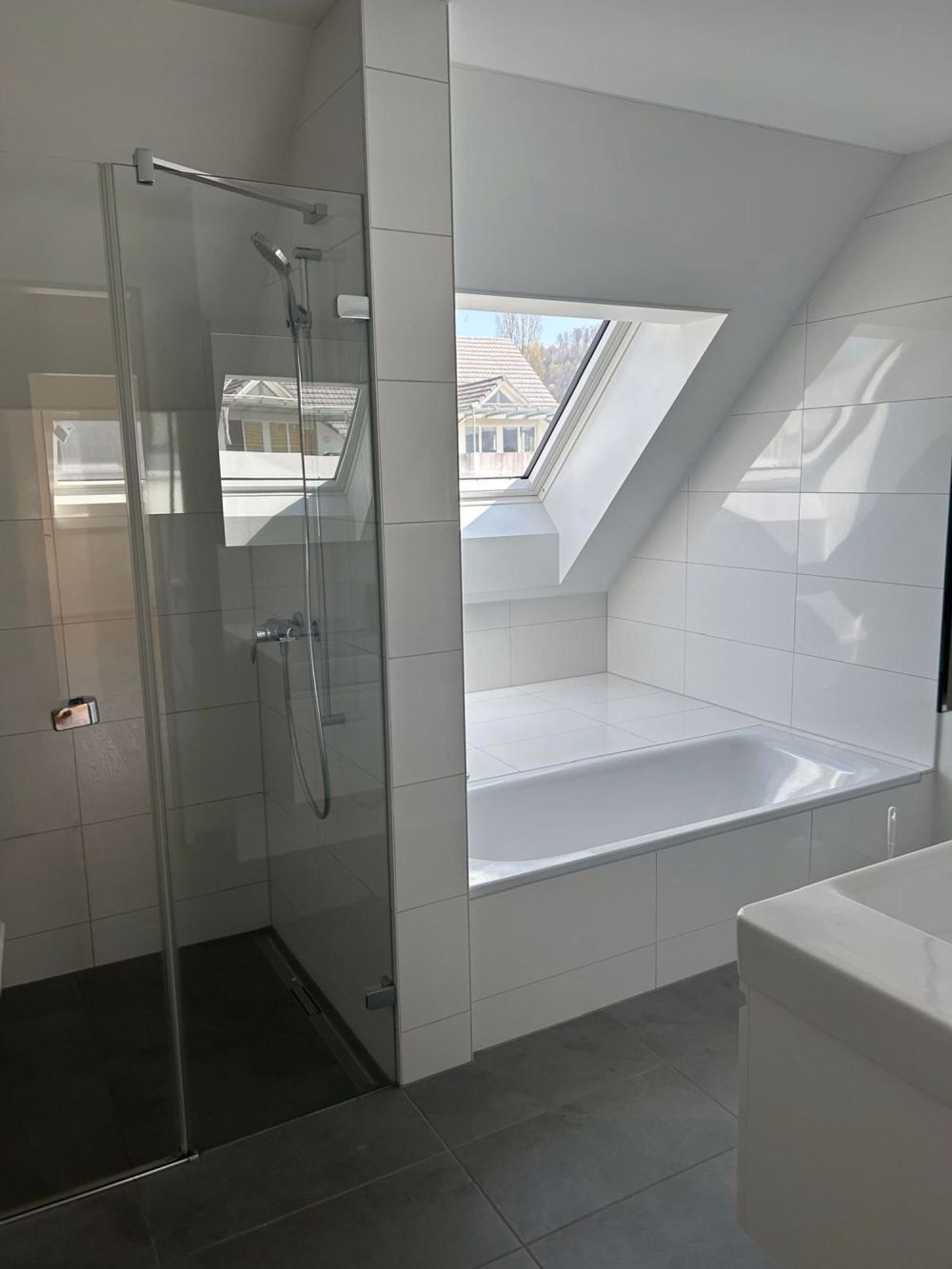 Moderne 6.5-Zimmer-Maisonettewohnung in Schönenwerd - Bild 6