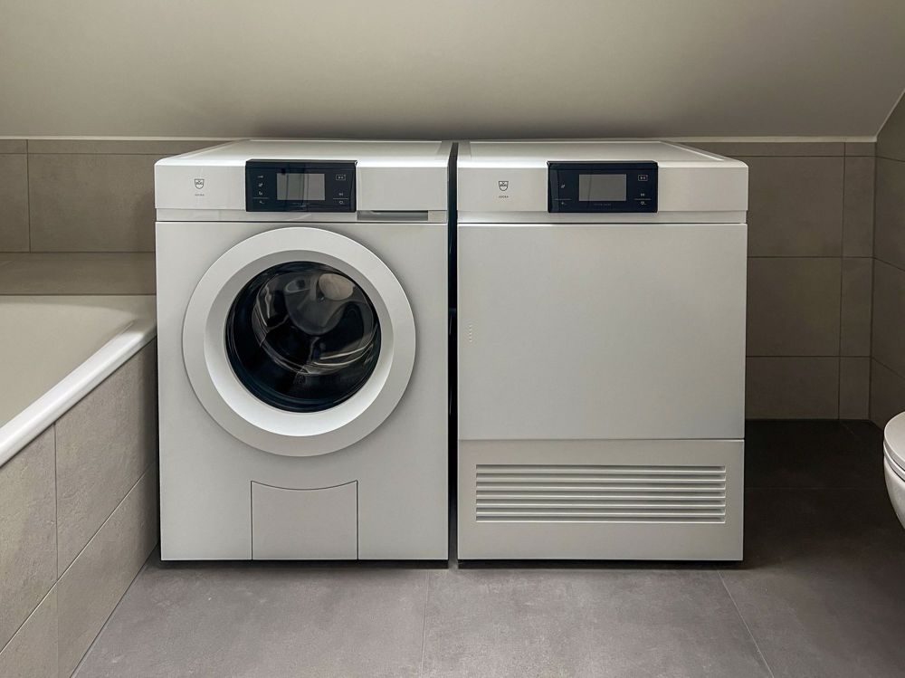 Erstbezug Maisonette-Wohnung. Wohnen vor den Toren Zürichs mit Lift in privaten Eingangsbereich - Bild 13