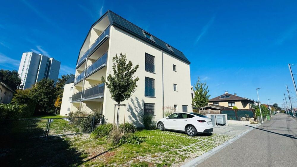Moderne attraktive 2.5-Zimmer-Wohnung in Reinach - mit Balkon & eigenem Waschturm - Bild 1