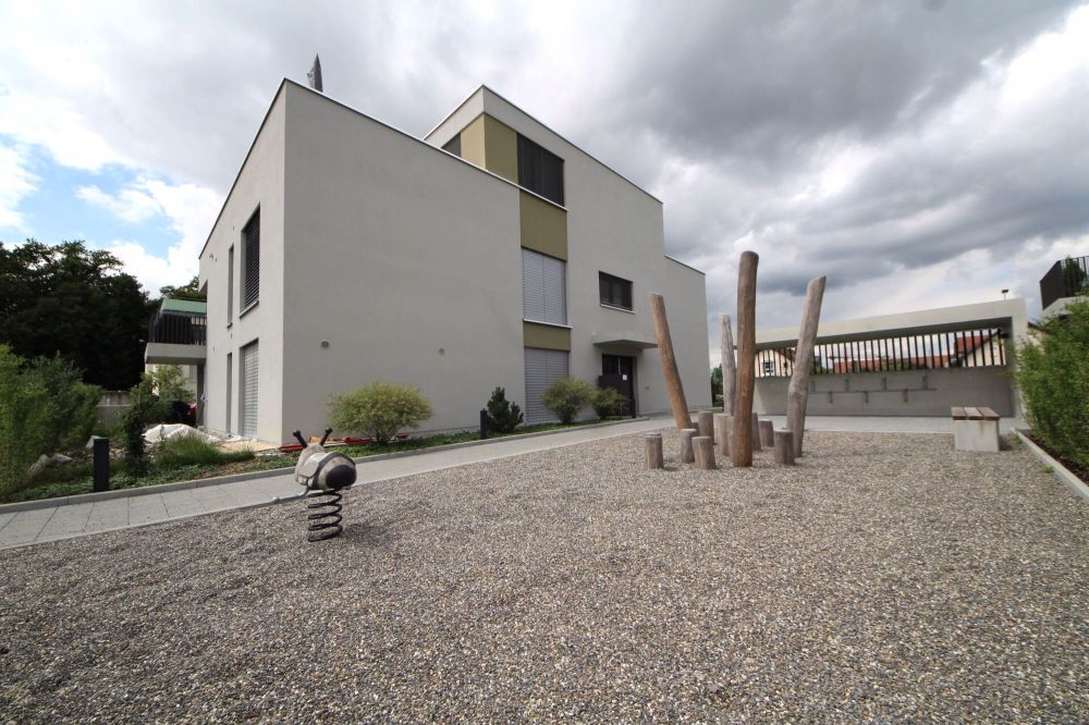 Moderne und helle 2.5-Zimmerwohnung zu vermieten - Bild 1