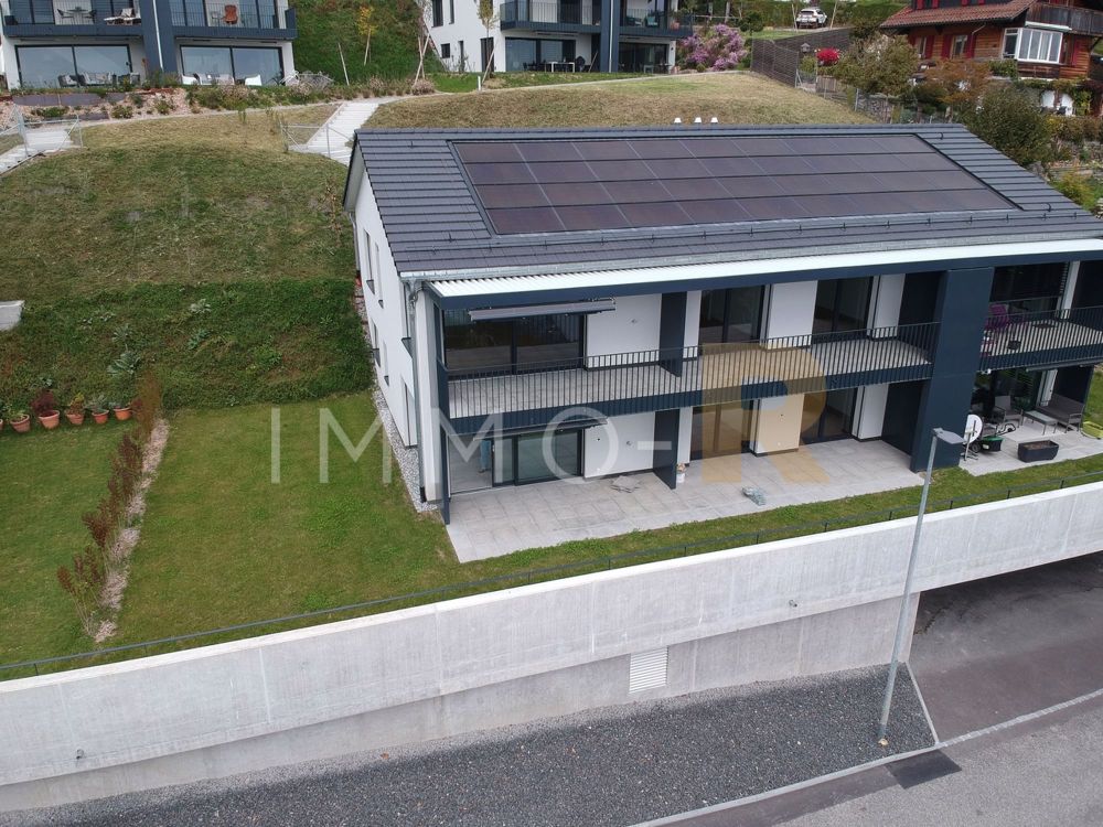 Prächtiges 4.5-Zimmer-Wohnung mit Blick auf den See und die Berge - Bild 1