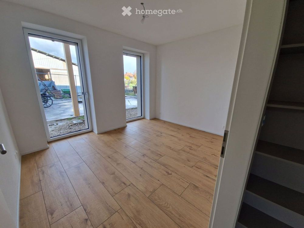 Neue, helle 5.5-Zimmer-Wohnung mit 200 m² Garten – Bottens - Bild 9