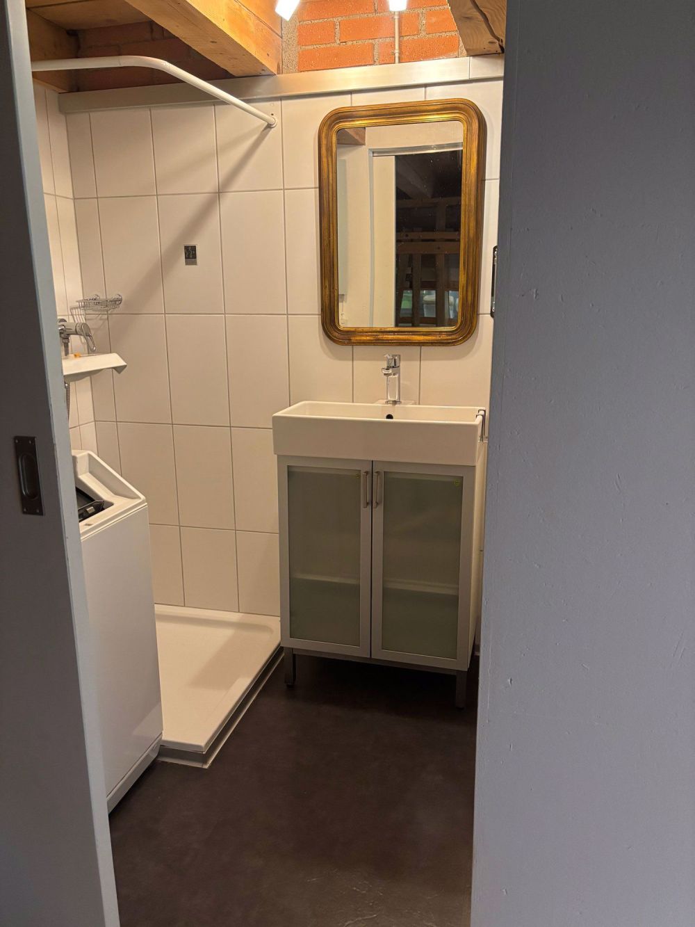 Appartement 2.5 en duplex indépendant à Heitenried - Bild 4