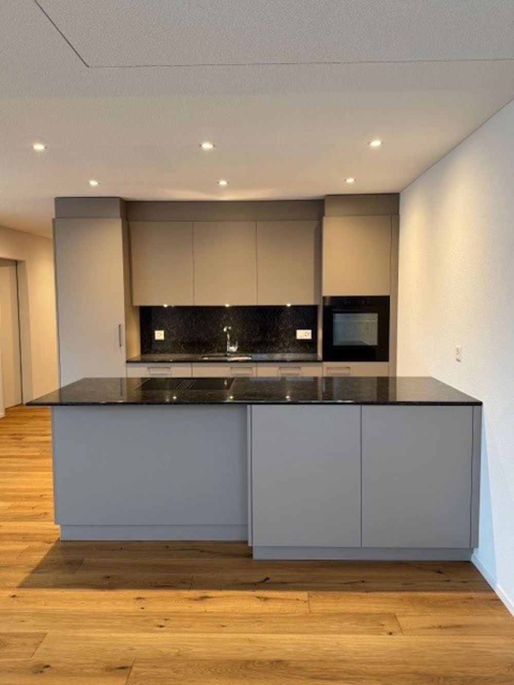 Moderne 4.5-Zimmer-Wohnung in Neubau! - Bild 5