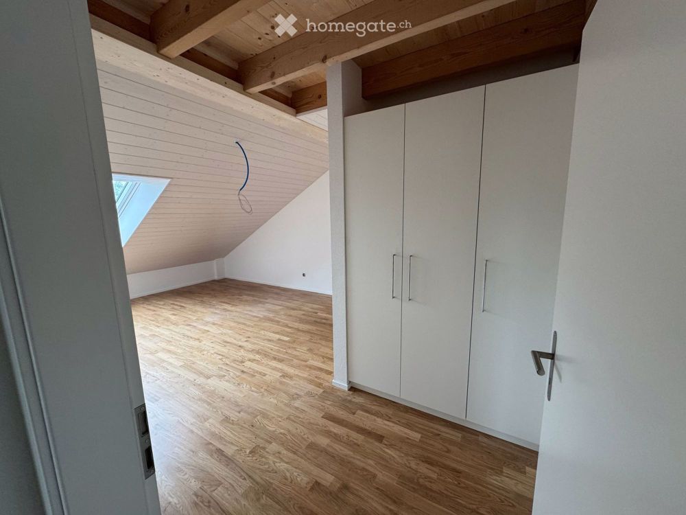 Prächtige 3.5-Zimmer-Wohnung renoviert in Saint-Sulpice - Bild 5