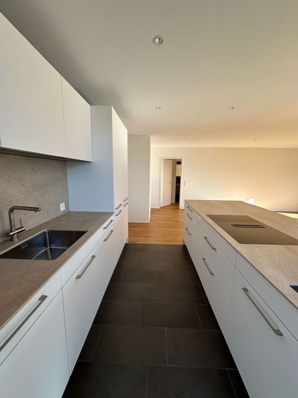 Helle und moderne 4.5-Zimmer-Neubauwohnung im idyllischen Andelfingen - Bild 3