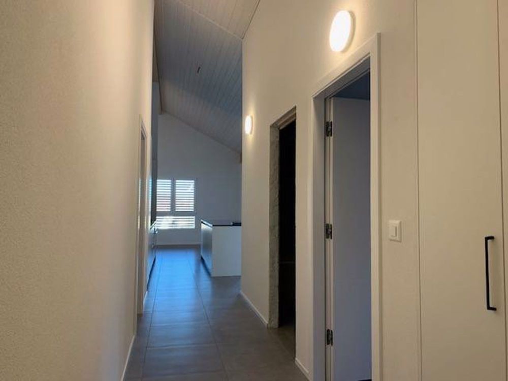 MAGNIFIQUE APPARTEMENT DE 3.5 PIECES LUMINEUX ET SPACIEUX, DANS UN CADRE PRIVILEGIE A MISERY-COURTION - Bild 2
