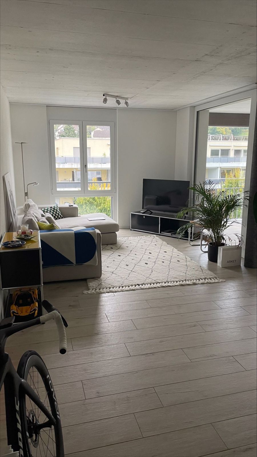 Moderne 2.5-Zimmer-Neubauwohnung an der Fliederstrasse 12 in Aarburg - Bild 4