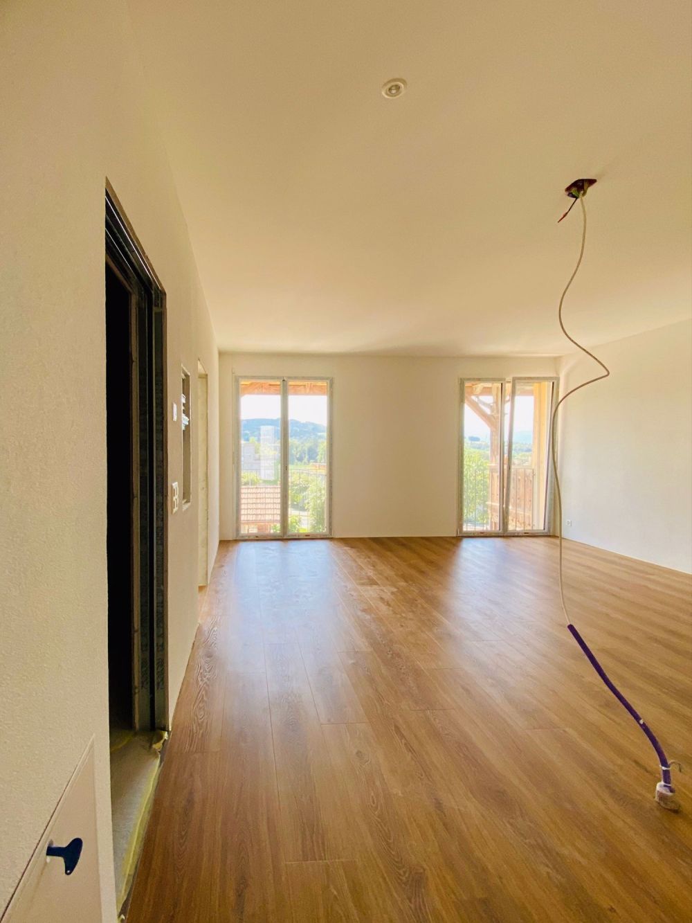 Moderne 3-Zimmer-Wohnung mit grossem Balkon - Erstbezug per 1. November 2025 - Bild 4