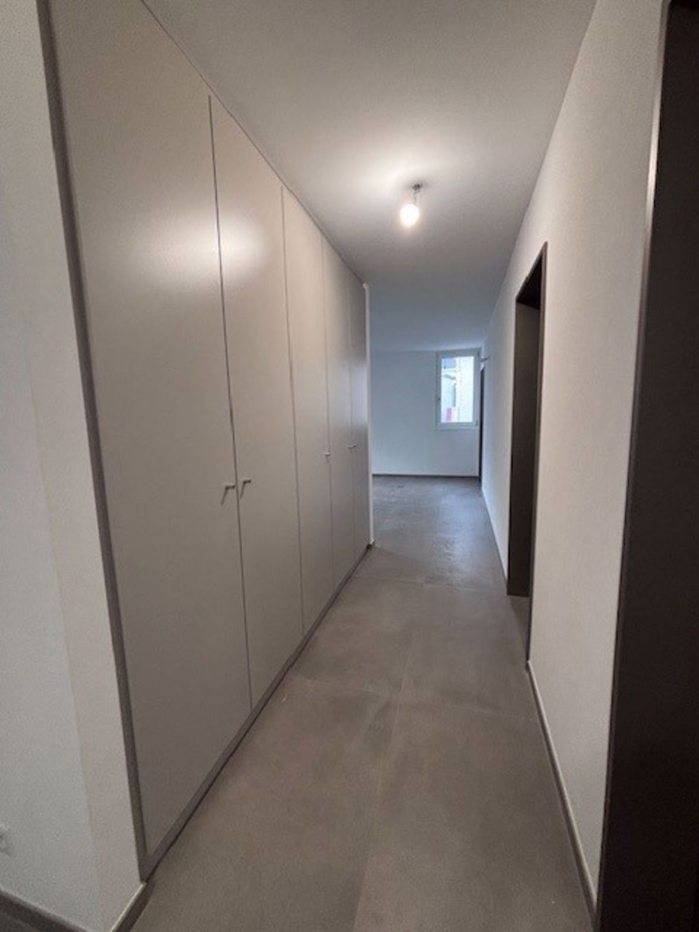 Neue 4.5-Zimmer-Wohnung im 2. Stock - Bild 8