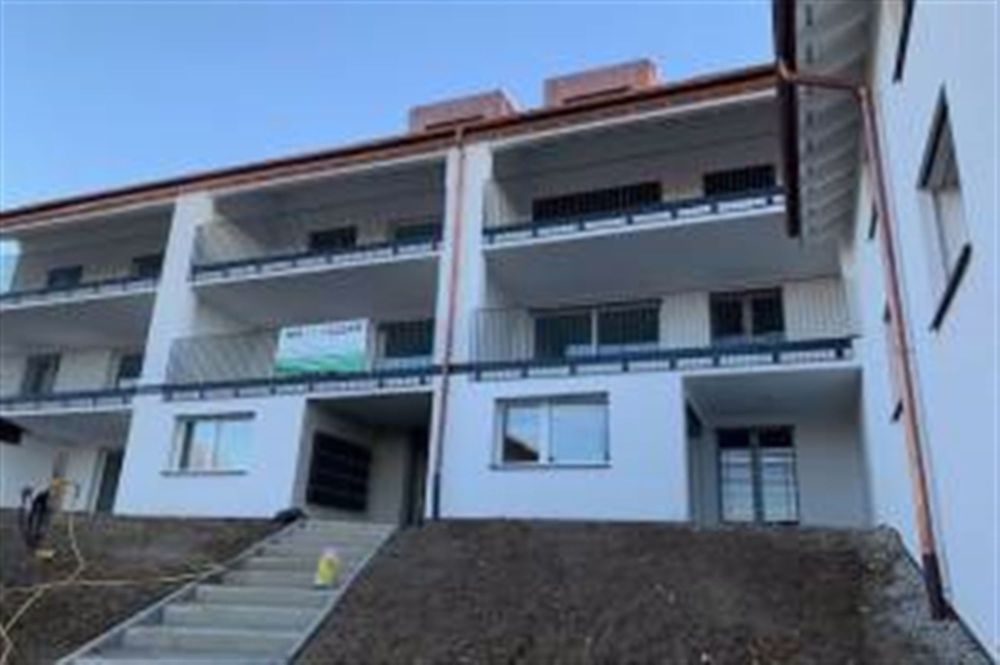 Wunderschöne 3.5 Zimmerwohnung im 2. Stock in Misery-Courtion - Bild 11