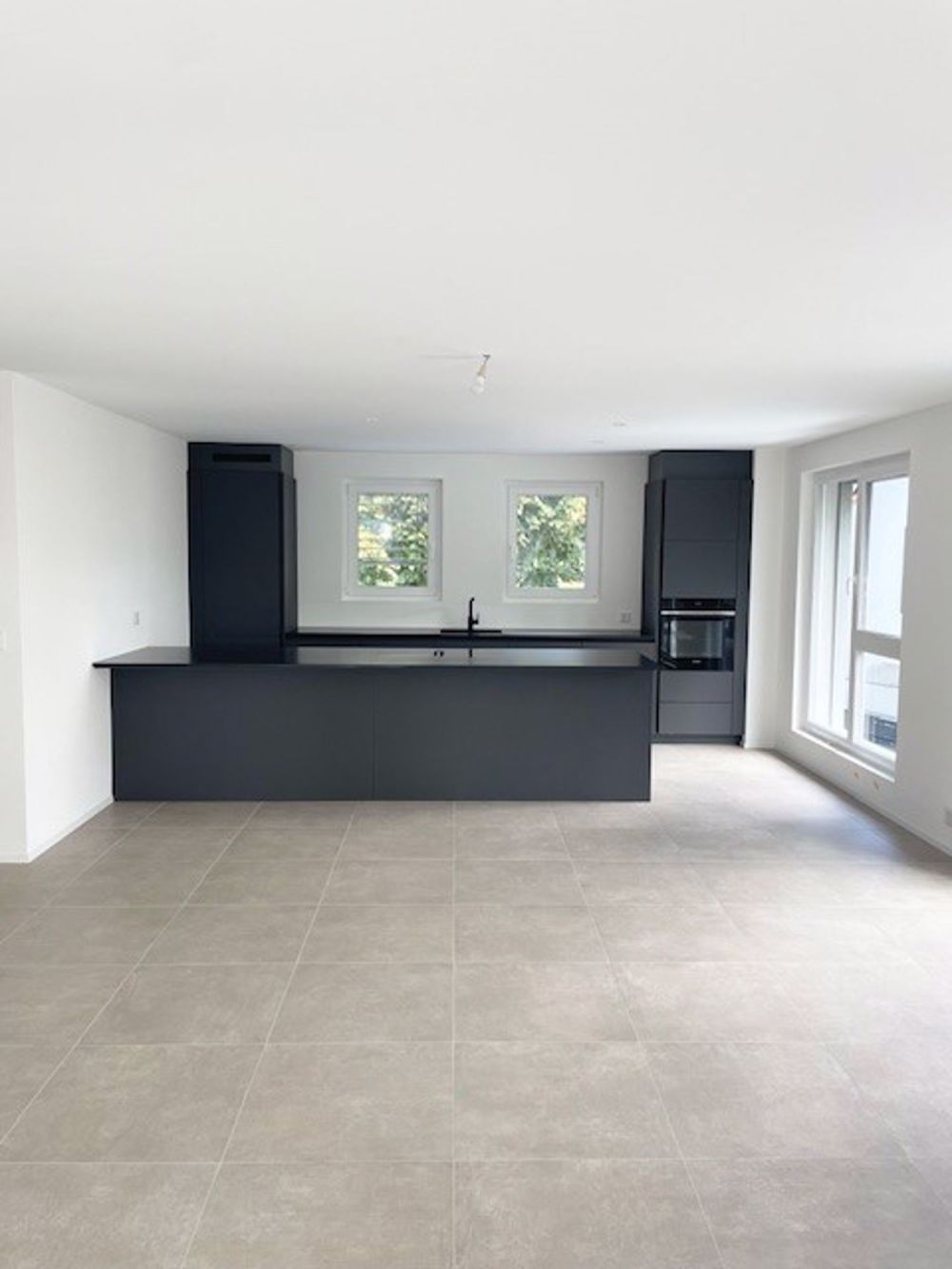 Neubau / Noch zwei 4,5-Zimmer-Wohnungen verfügbar - Bild 1