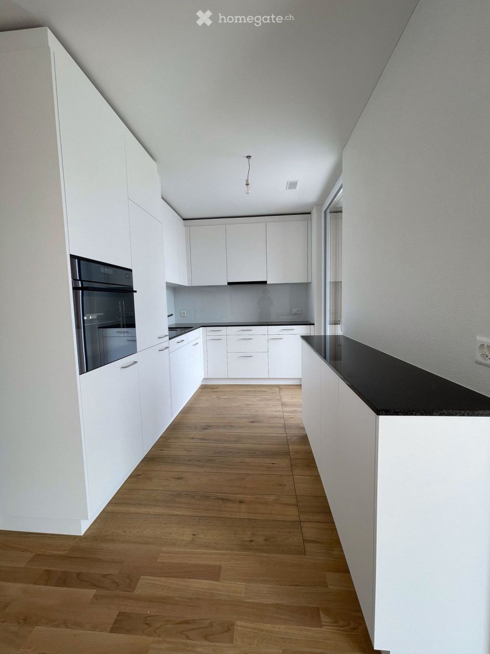 Lichtdurchflutete 4.5 Zimmer Wohnung in der Überbauung "zur Farb - Bild 4