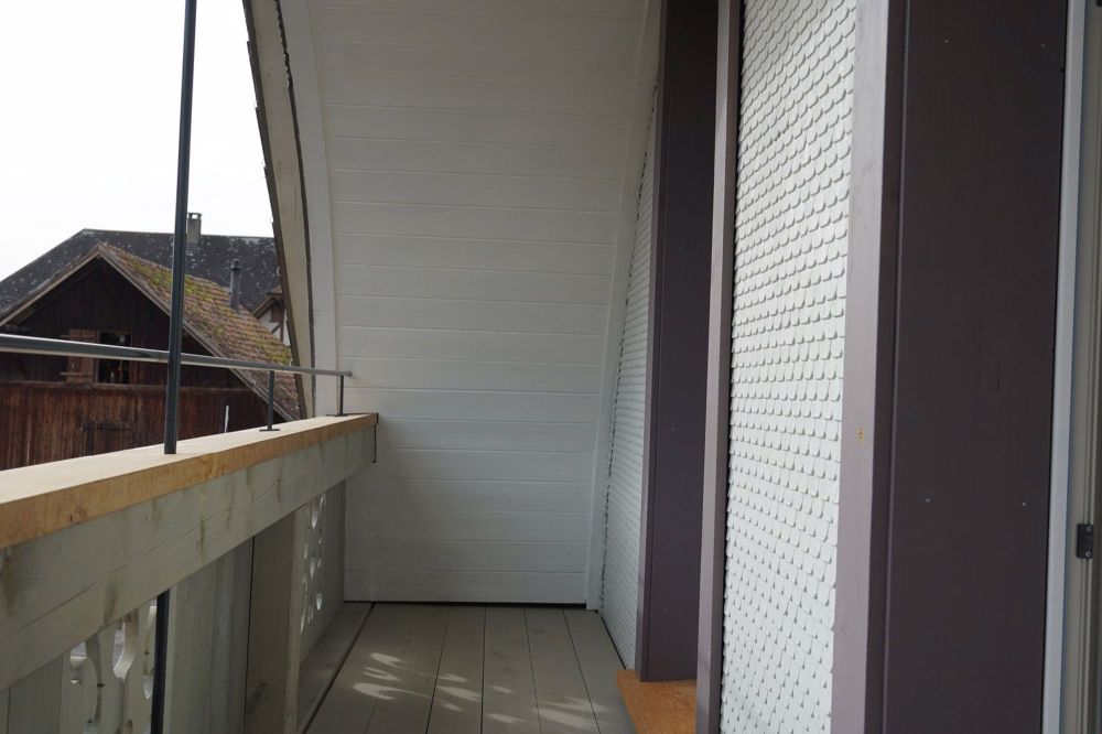 Dachwohnung neu renoviert - Bild 6