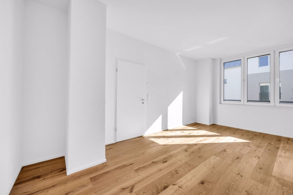 1-Zimmerwohnung nach Totalsanierung mit eigener W/T und grossem Badezimmer - Bild 2