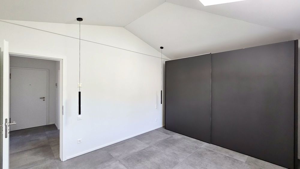 Mendrisio Zentrum: geräumige und raffinierte 2.5-Zimmer-Designwohnung in einer renovierten Villa aus der Gründerzeit - Bild 7