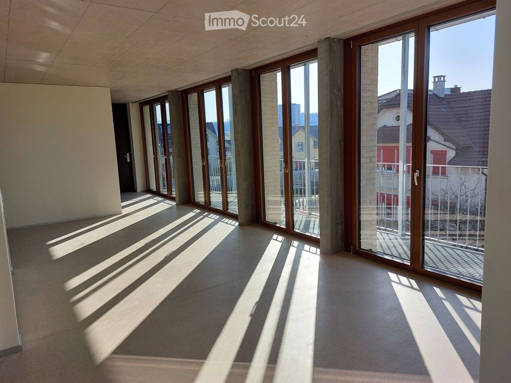 Wohnkomfort in neuem 3-Familienhaus an bester Lage in Windisch - Bild 3