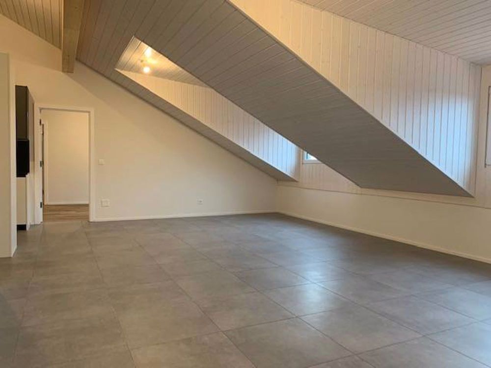 MAGNIFIQUE APPARTEMENT DE 3.5 PIECES LUMINEUX ET SPACIEUX, DANS UN CADRE PRIVILEGIE A MISERY-COURTION - Bild 1