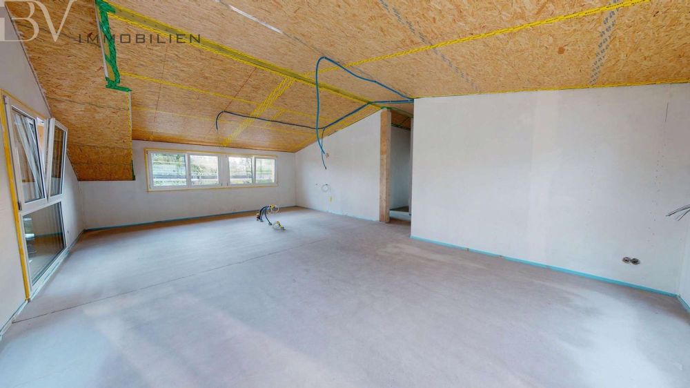 Grosszügige 3,5 Zimmerwohnung - Wohnzimmer mit Küche