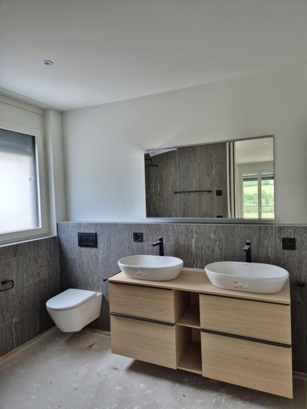 3.5 Zimmer-Wohnung, Mitten in den Bergen - mitten im Dorf - Bild 10