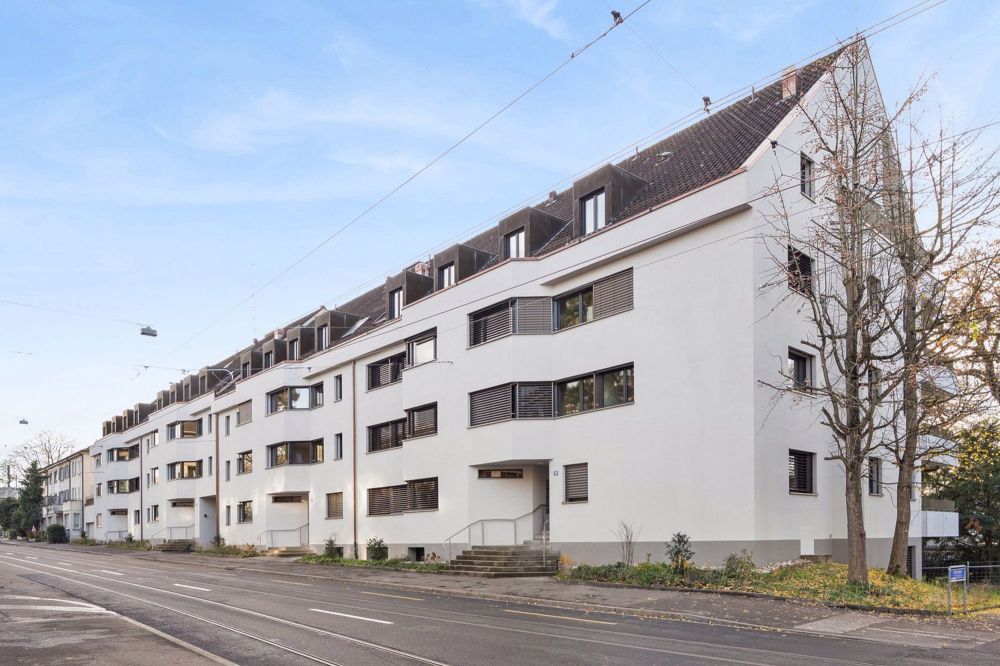 Grosszügige, frisch sanierte 2.5-Zimmerwohnung an bester Lage - Bild 5