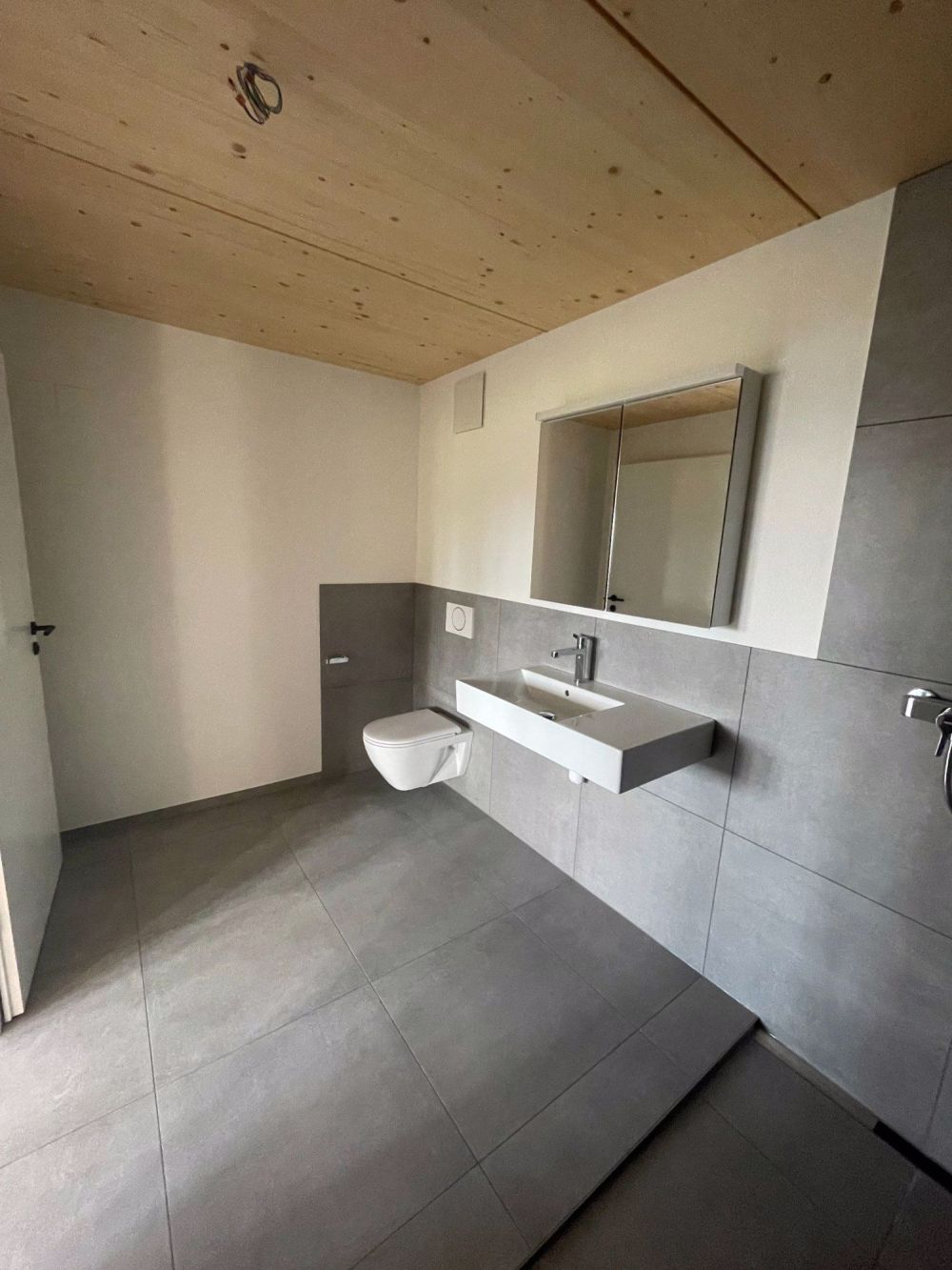 3.5 Zi-Wohnung, Neubau, ruhige Lage - Bild 5