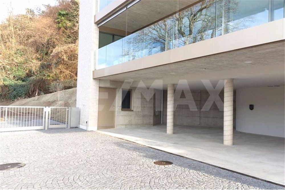 Appartamento con ampia terrazza vista lago - Bild 3