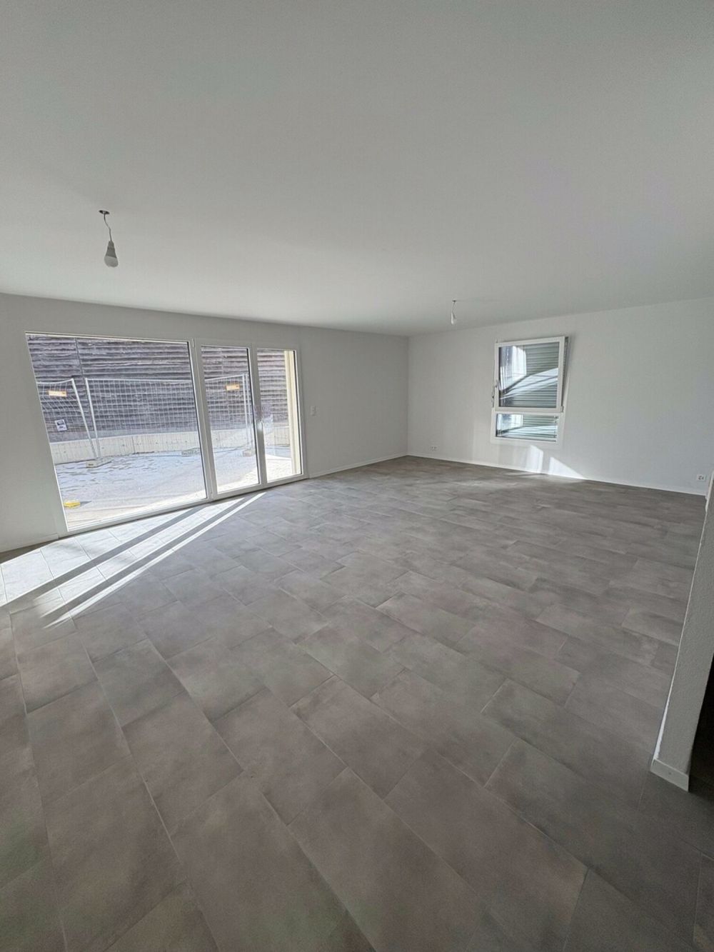A LOUER beaux appartements NEUFS 4.5 pces (102 m2) avec terrasse - Bild 4