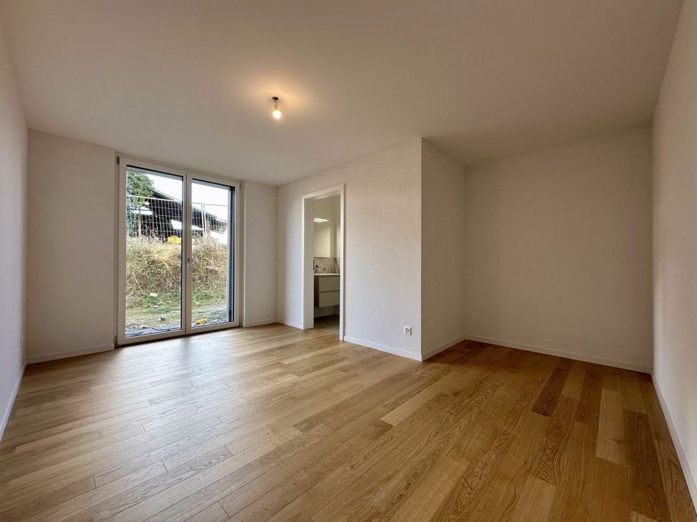 Appartement von hohem Standard, 3,5 Zimmer im Erdgeschoss mit Garten - Chambre parentale