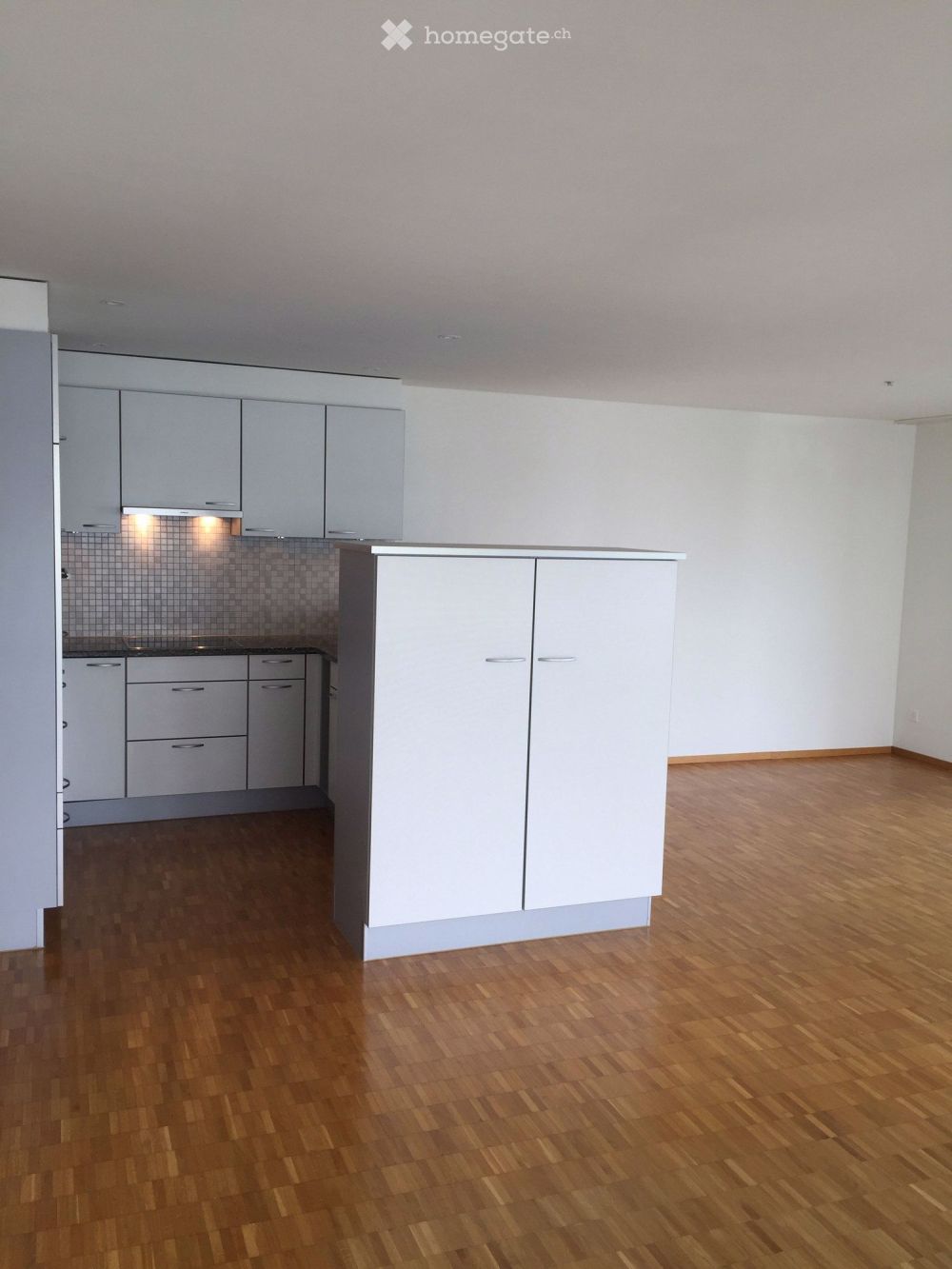 Moderne 4.5-Zimmer-Wohnung mit Balkon in Uznach - Bild 3